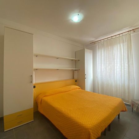 I Portici Appartamenti Марина-ди-Гроссето Экстерьер фото